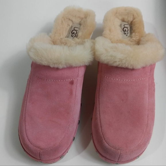 EUC Kaylie Uggs in strawberry ice size 8 - Picture 2 of 3